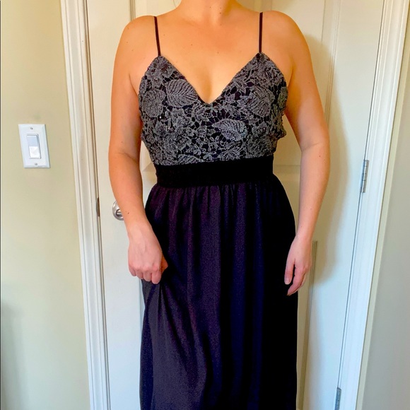 Prom/Wedding - Backless Black Maxi Dress w/ Lace & Silver Floral Details - SizeM - Picture 4 of 12